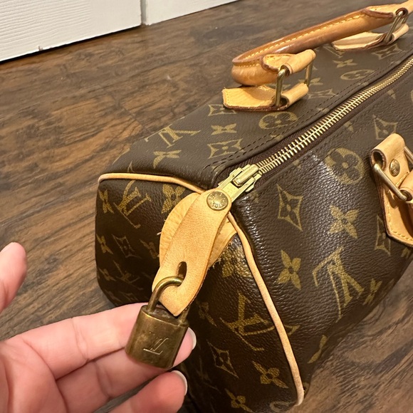 Louis Vuitton Monogram Speedy Handbag - Picture 8 of 12